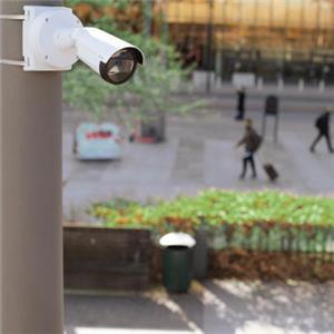 AXIS P1468-LE  Bullet Camera